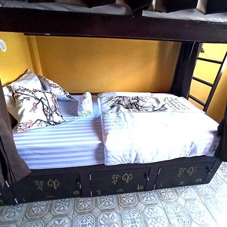 Long Feng Bangkok Hostel Luaran gambar