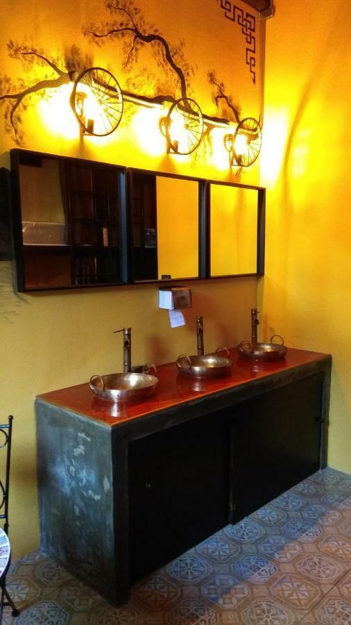 Long Feng Bangkok Hostel Luaran gambar