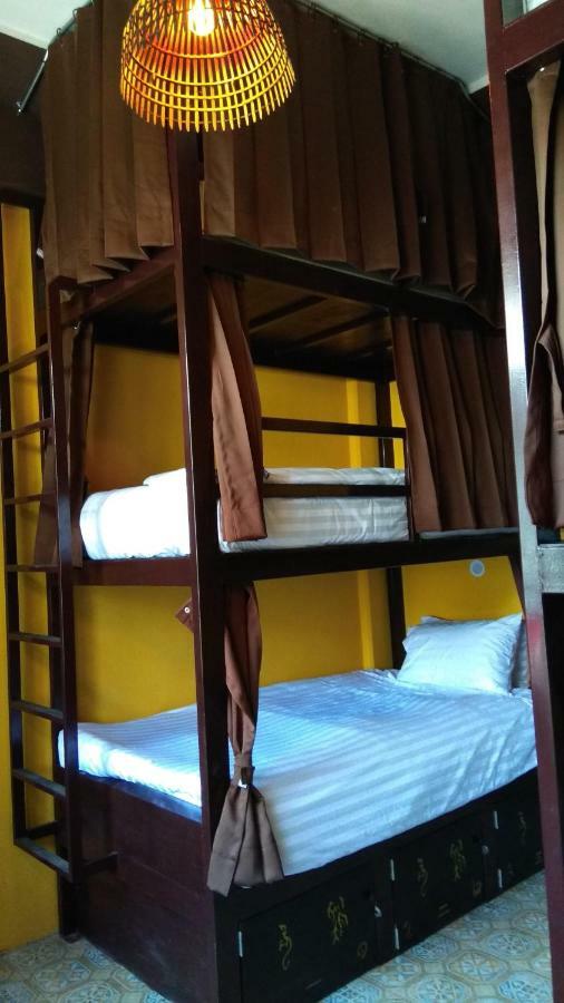 Long Feng Bangkok Hostel Luaran gambar